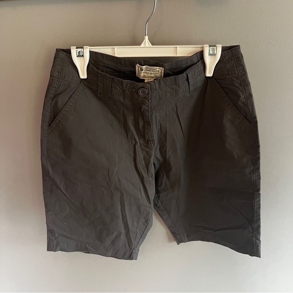 Mountain Warehouse Cargo Shorts Grey Size 4 women’s NWT coast stretch